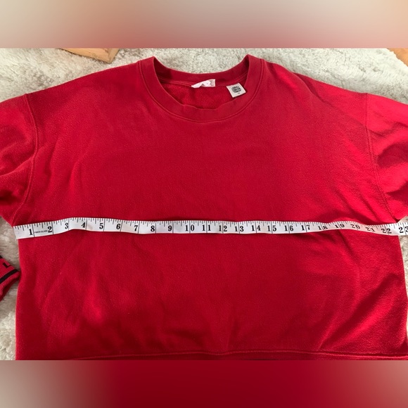 Women’s Levi’s Crew Sweater - Picture 4 of 5